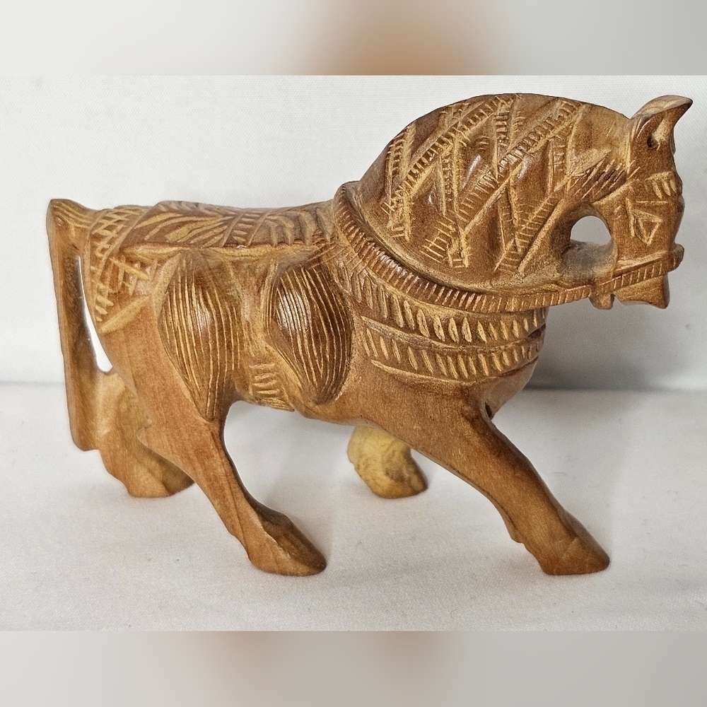 Wooden Horse Statue Hand Carved Showpiece Small Animal Sculptures for Home Decor
